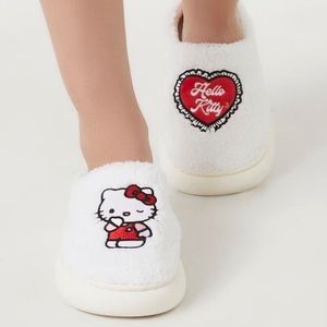 FOREVER21 x Hello Kitty Valentine's Day Plush Slippers (SOLD OUT!! ( Size Large)